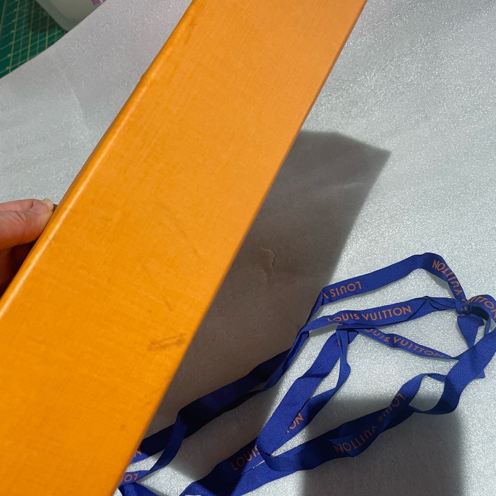 Authentic Louis Vuitton Box - Picture 6 of 11